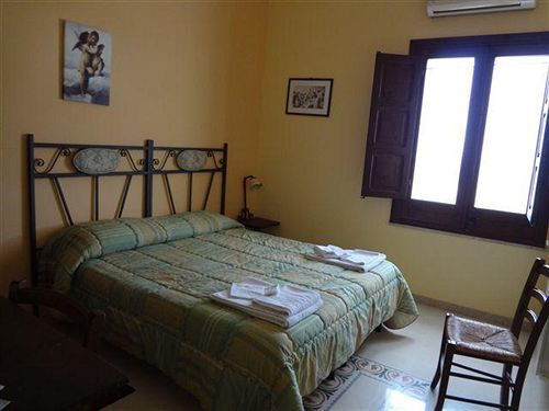 Agriturismo Vultaggio Guarrato Esterno foto